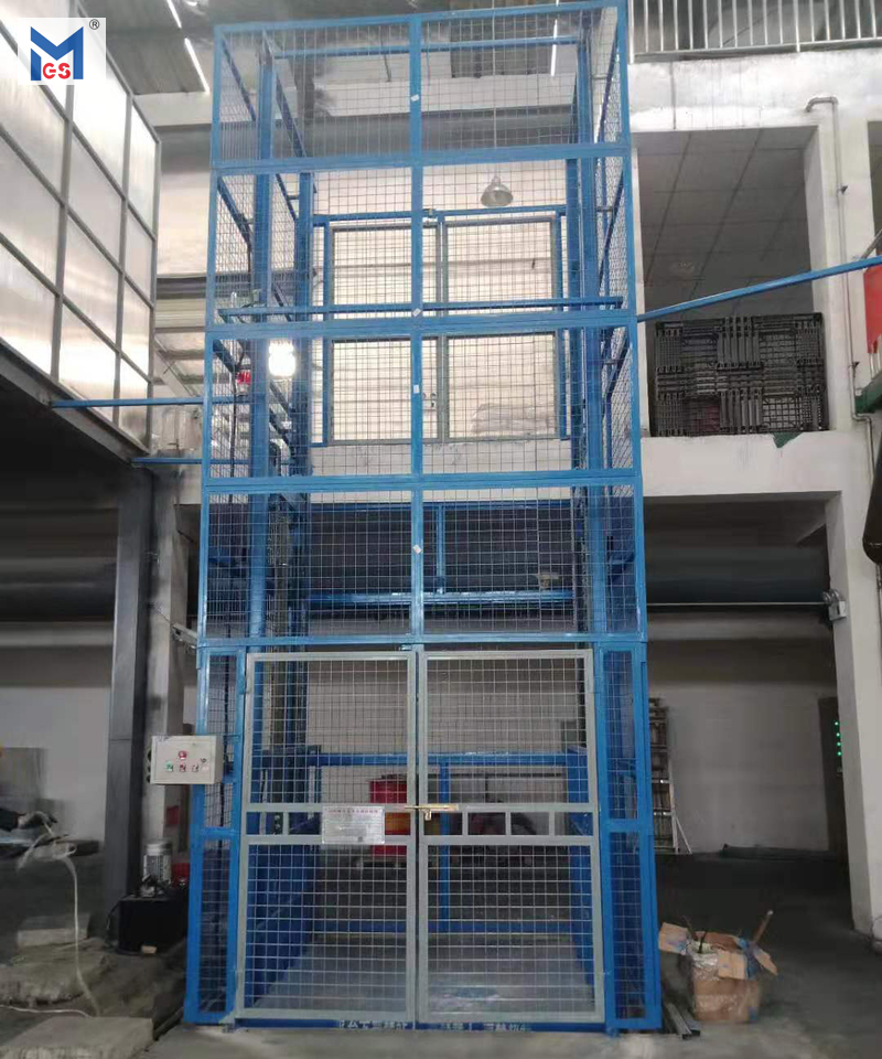綿陽(yáng)中物材料在我司訂購一臺載重3噸升高4米升降平臺 