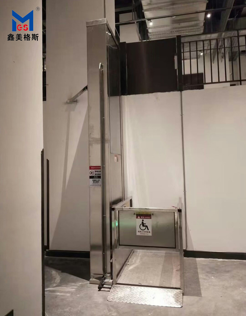 成都市宏泰建筑東安閣項目垂直無(wú)障礙升降機