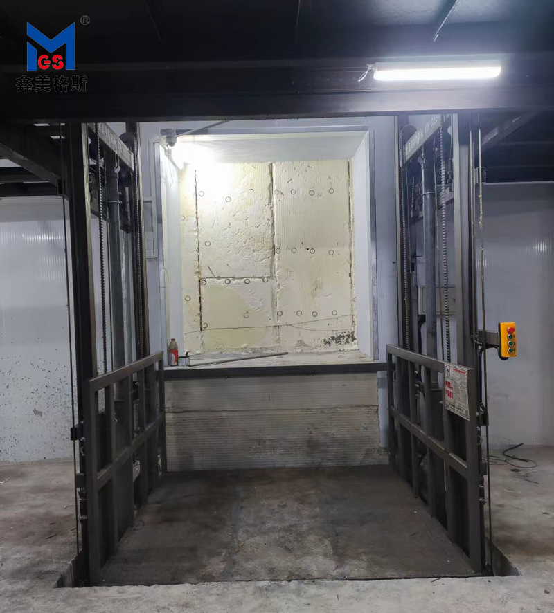 綿陽(yáng)三臺縣旱鴨子凍制品安裝的導軌式升降機