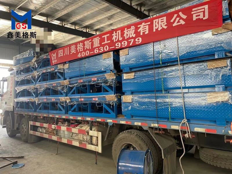 廣西惠科定制的固定登車(chē)橋