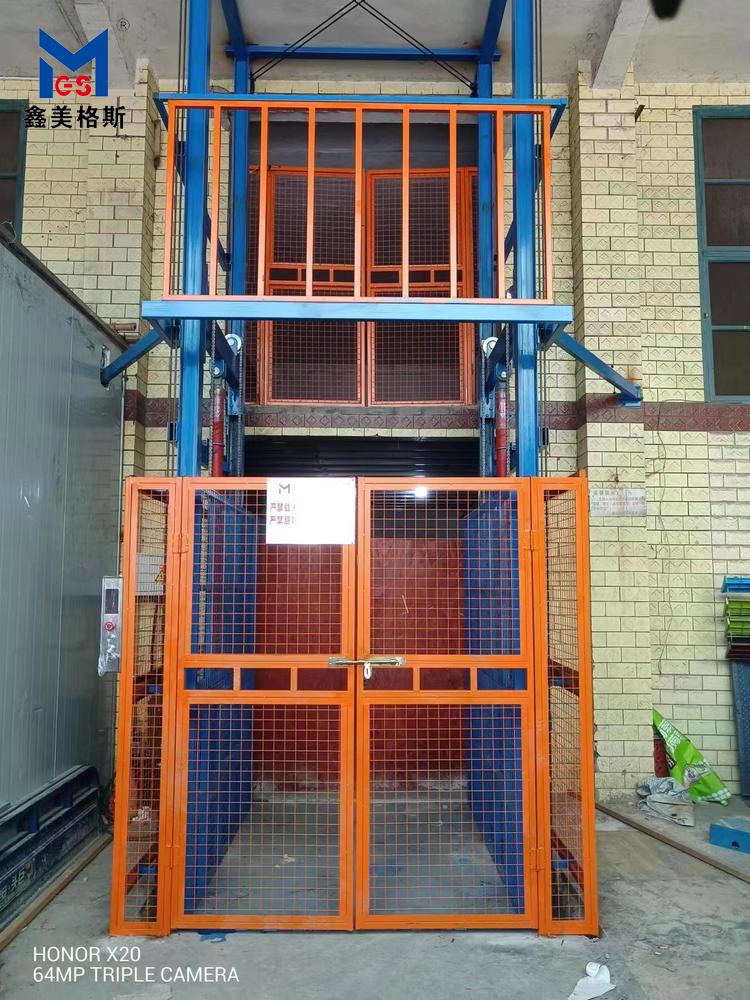 重慶南川銘開(kāi)升降貨梯